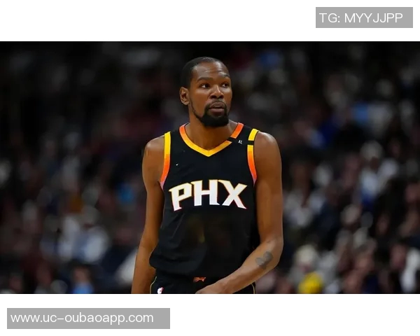 被杜兰特称赞的猛将究竟是谁掘金今夏能否成功留住他 被杜兰特称赞的猛将究竟是谁掘金今夏能否成功留住他